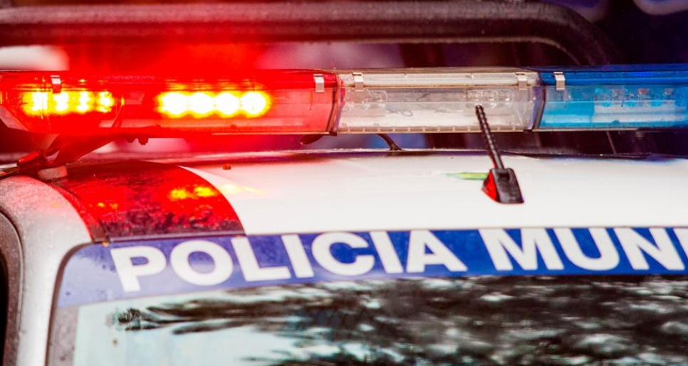 Presence of Mazatlán patrol vehicles driven by civilians in Nayarit reported.